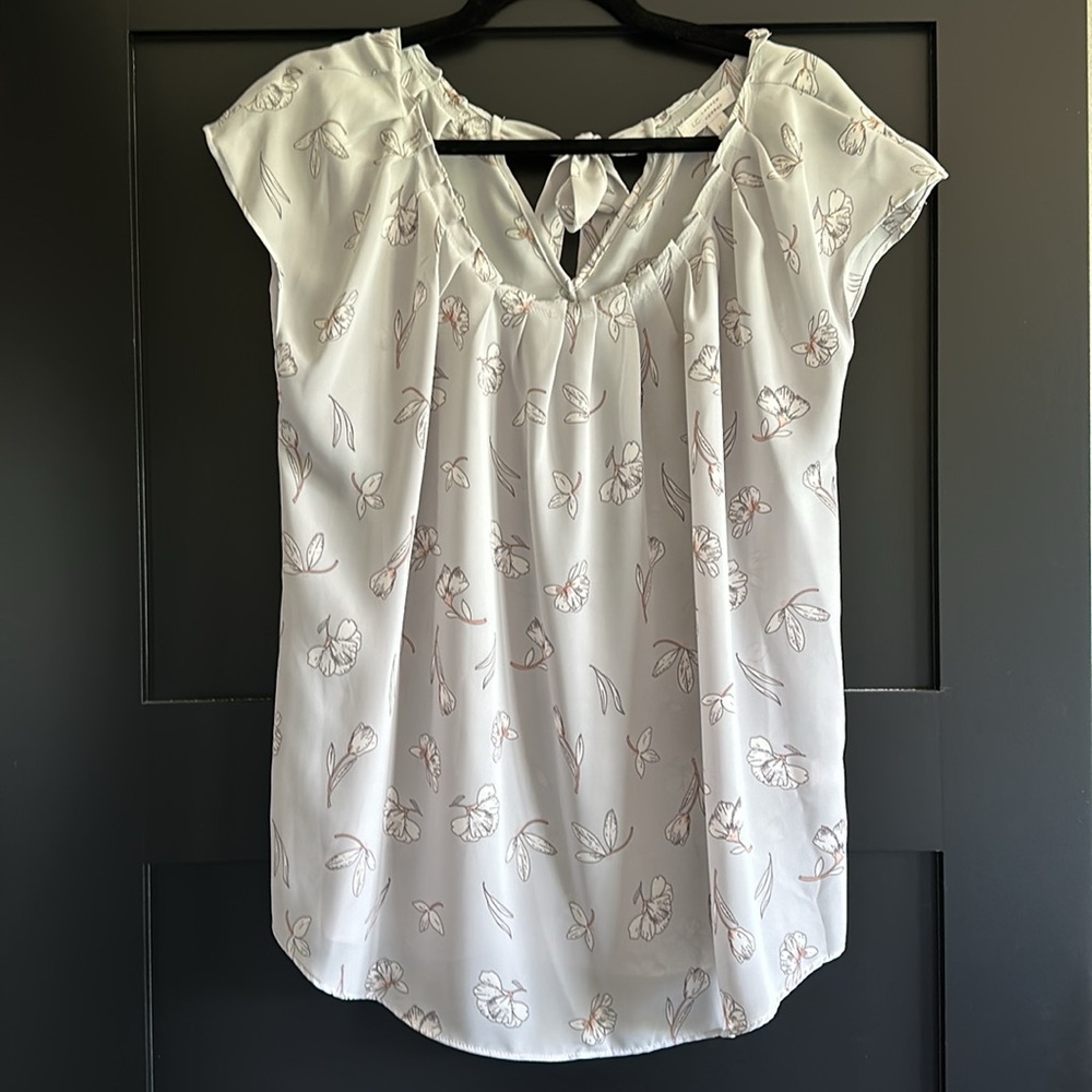 Ladies short sleeve blouse